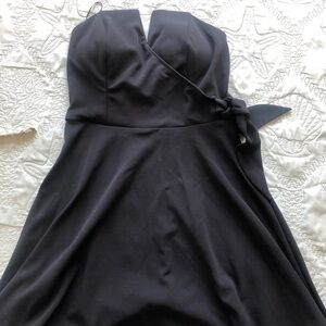 Francesca's Collections tie-knot Black Strapless Dress